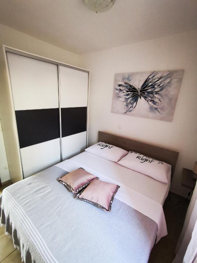 Appartamento Helena Rogoznica  Esterno foto